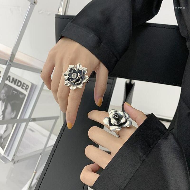 Wedding Rings 2022 Silver Color Engagement Fashion Creative Exaggeration Flower Vintage Punk Party Jewelry Gifts For Women Dropship
Wedding Rings 2022 Silver Color Engagement Fashion Creative Exaggeration Flower Vintage Punk Party Jewelry Gifts For Women Dropship