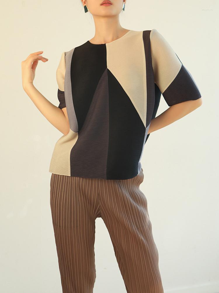 Women's T Shirts SUSU Pleated Geometric Printing Hit Color Loose T-shirt High Elastic Round Neck Short Sleeve Women Tops Summer 2022 NH-A112, Gray tops
Women's T Shirts SUSU Pleated Geometric Printing Hit Color Loose T-shirt High Elastic Round Neck Short Sleeve Women Tops Summer 2022 NH-A112, Gray tops