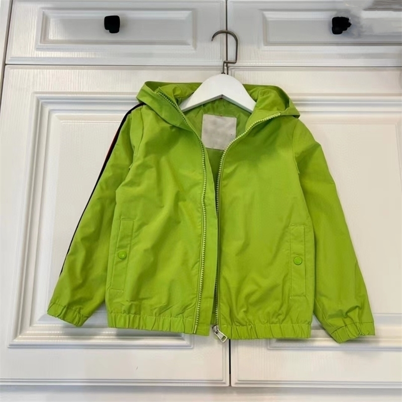 Jackets Autumn High Quality Hooded windbreaker Boys and Girls brand casual coat 221010, Green
Jackets Autumn High Quality Hooded windbreaker Boys and Girls brand casual coat 221010, Green