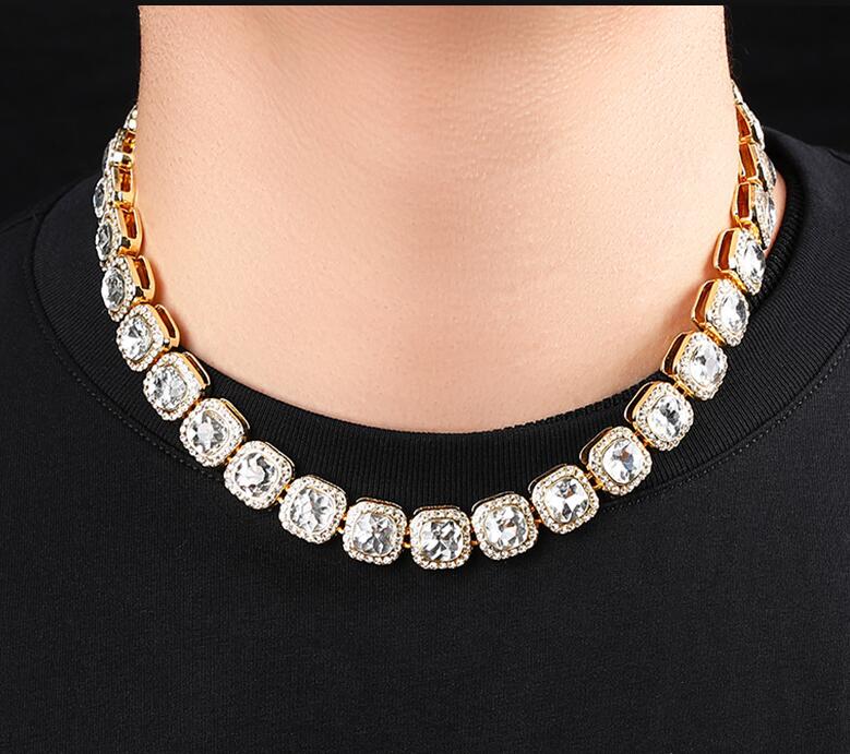 New designed Earrings Dangle & Chandelier women's Jewelry 18KGP Retro Men Ladies luxurious Designer MIX--001
New designed Earrings Dangle & Chandelier women's Jewelry 18KGP Retro Men Ladies luxurious Designer MIX--001