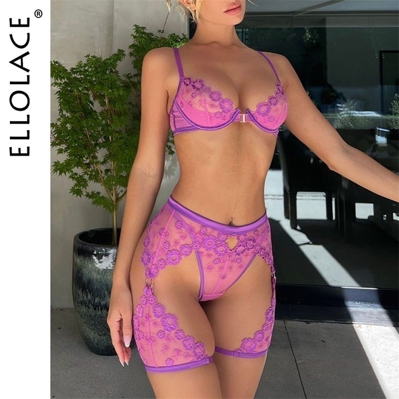 Sexy Set Ellolace Lingerie Fancy Female Underwear Embroidery 3Pieces Luxury Lace Bra And Panty Sexy Garters Transparent Exotic Sets 221010, Red
Sexy Set Ellolace Lingerie Fancy Female Underwear Embroidery 3Pieces Luxury Lace Bra And Panty Sexy Garters Transparent Exotic Sets 221010, Red