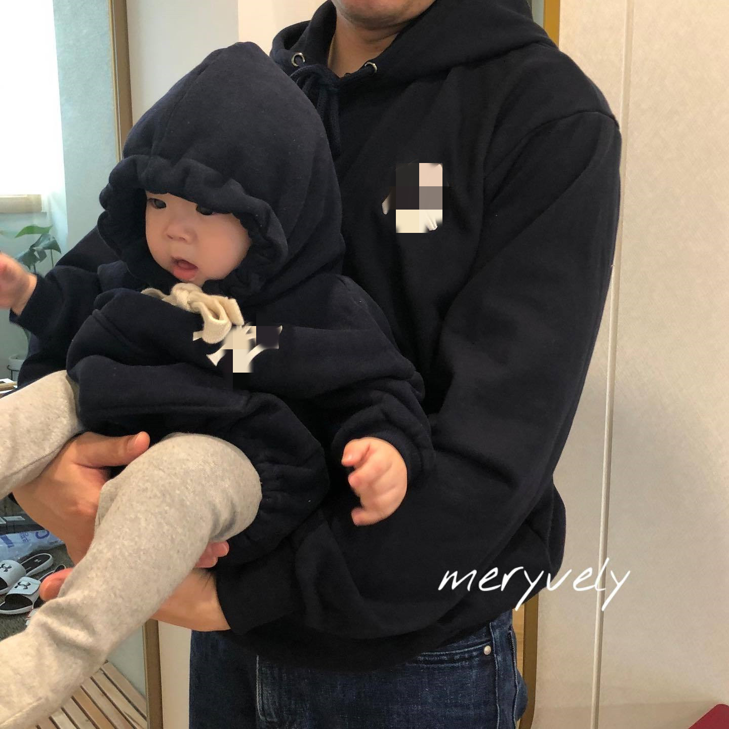 INS Family matching outfits kids letter embroidery sweatshirt baby boys girls hooded long sleeve romper mommy and me clothes Q9060, Navy
INS Family matching outfits kids letter embroidery sweatshirt baby boys girls hooded long sleeve romper mommy and me clothes Q9060, Navy