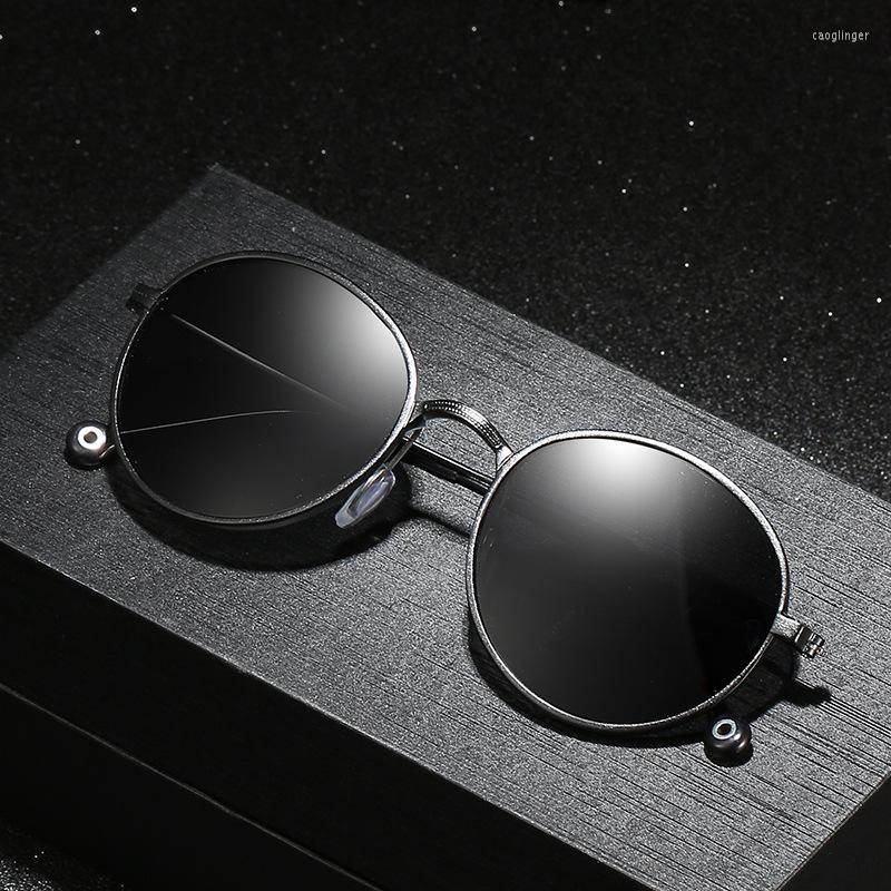 Sunglasses 2022 Unisex Round Frame Retro Fashion Trendy Anti-UV Polarized Light-weight Decoration Daily Wear
Sunglasses 2022 Unisex Round Frame Retro Fashion Trendy Anti-UV Polarized Light-weight Decoration Daily Wear