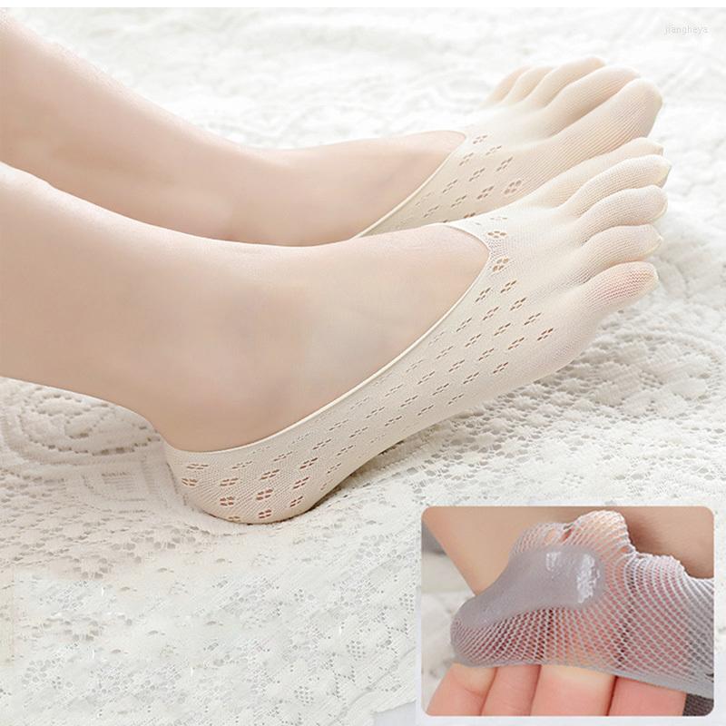 Sports Socks Summer Breathable Yoga Five Finger Women Slippers Ultra Thin Mesh Shallow Mouth Invisible Sock Solid Sokken, Black
Sports Socks Summer Breathable Yoga Five Finger Women Slippers Ultra Thin Mesh Shallow Mouth Invisible Sock Solid Sokken, Black