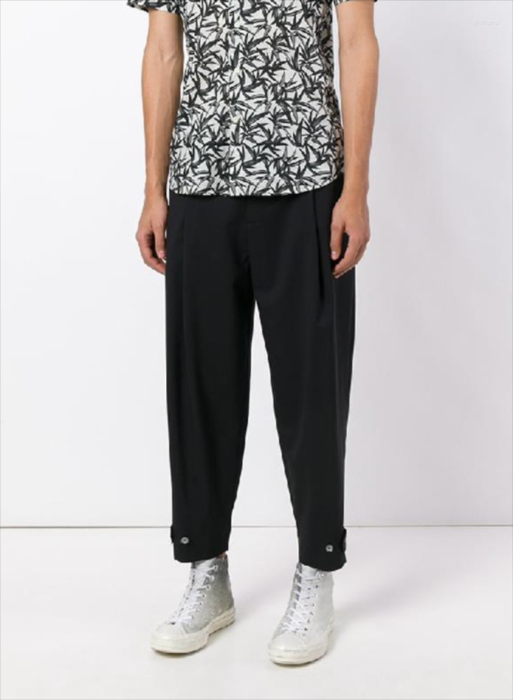 Men' Pants Spring/summer Men' Street Catwalk Fashion Casual Black Trousers With Multi-button Design Loose Radish
Men' Pants Spring/summer Men' Street Catwalk Fashion Casual Black Trousers With Multi-button Design Loose Radish