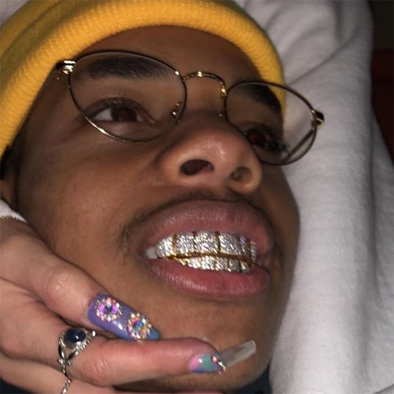 Other Stonefans Hip Hop CZ Studded Teeth Men Iced Out Top Bottom Punk Grills Tooth Caps Fashion Jewelry for Women 221008
Other Stonefans Hip Hop CZ Studded Teeth Men Iced Out Top Bottom Punk Grills Tooth Caps Fashion Jewelry for Women 221008