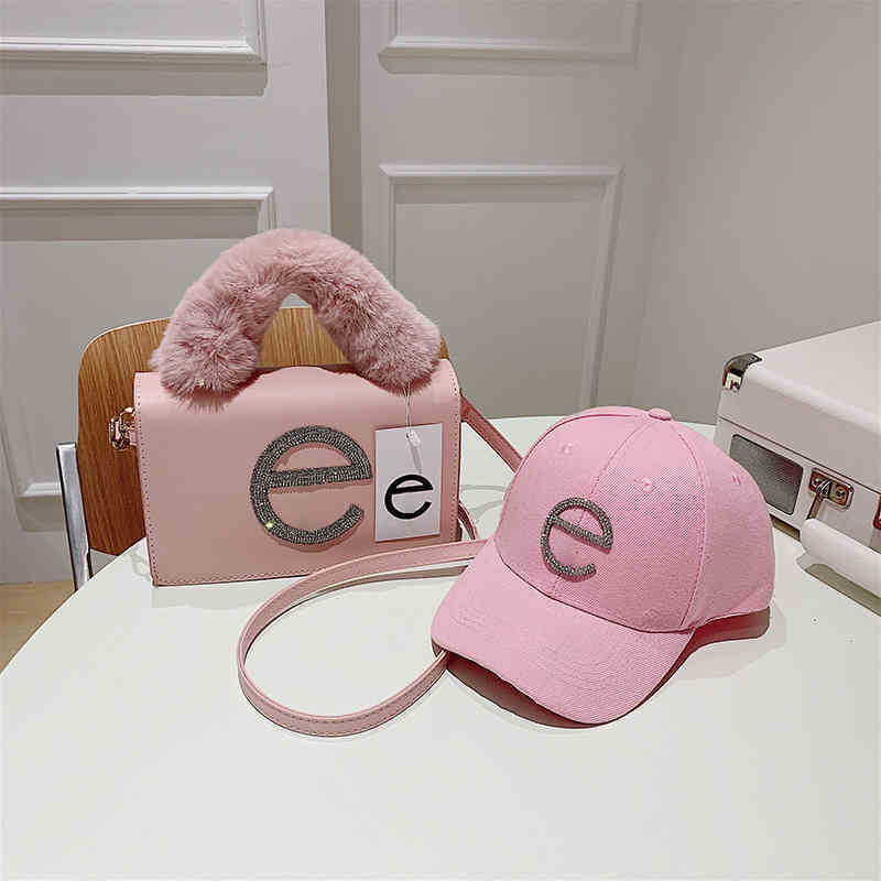 Totes Te Designers Tote Bags Leather Handbag Winter Designers bags Hairy Trend Candy Color Square Shoulderbag Women Diamond Studded Letter Crossbody Bag 220915, Red
Totes Te Designers Tote Bags Leather Handbag Winter Designers bags Hairy Trend Candy Color Square Shoulderbag Women Diamond Studded Letter Crossbody Bag 220915, Red