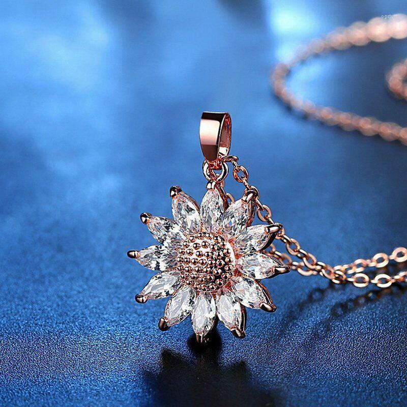 Choker Elegant And Fashionable Sun Flower Inlaid Moissanite Sweater Chain Pendant Shiny Necklace Year Gift
Choker Elegant And Fashionable Sun Flower Inlaid Moissanite Sweater Chain Pendant Shiny Necklace Year Gift