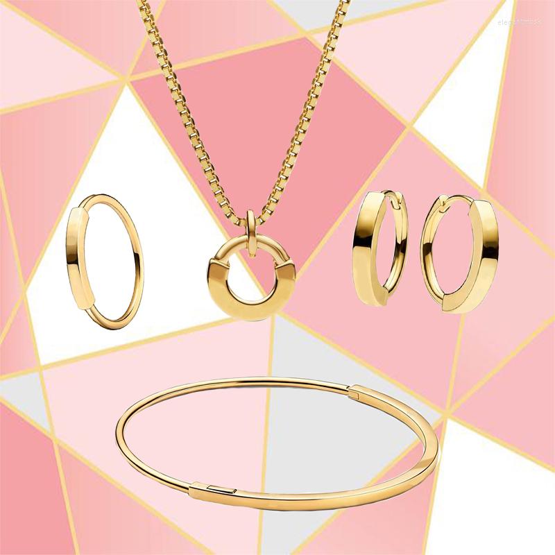 Chains High Quality Iconic ID Collection By Fall 2022 Women's Fashion DIY Party Earrings Necklaces Bracelets Versatile Jewelry
Chains High Quality Iconic ID Collection By Fall 2022 Women's Fashion DIY Party Earrings Necklaces Bracelets Versatile Jewelry