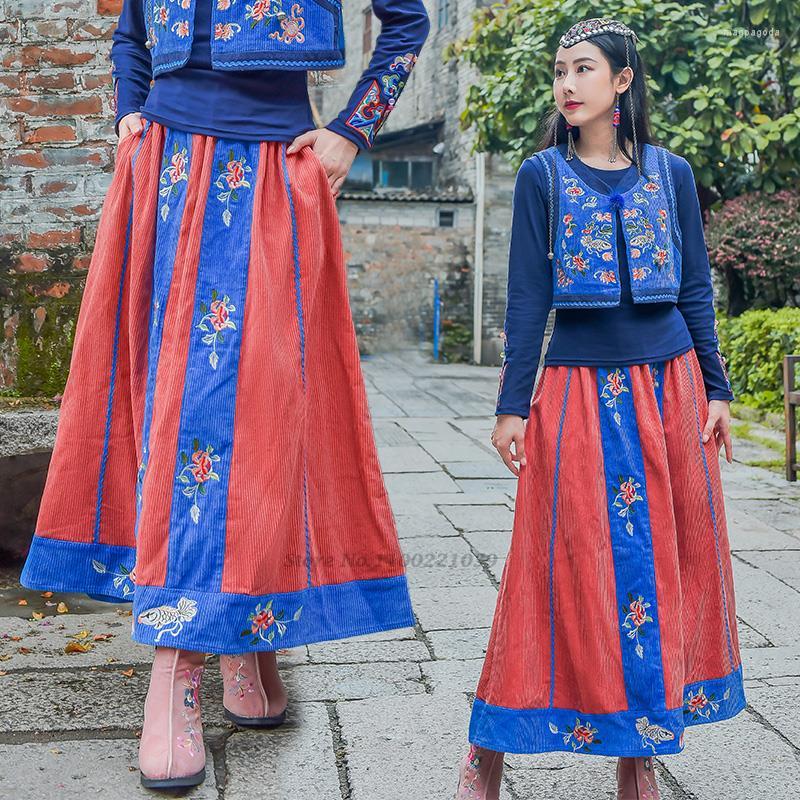 Ethnic Clothing 2022 Traditional Chinese Retro Skirt Women Harajuku Elastic Waist National Flower Embroidery Folk Style Oriental Hanfu
Ethnic Clothing 2022 Traditional Chinese Retro Skirt Women Harajuku Elastic Waist National Flower Embroidery Folk Style Oriental Hanfu