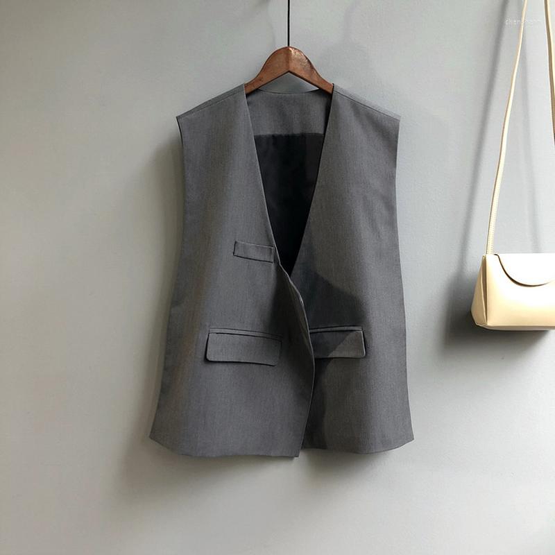 Women's Vests 2022 Autumn Simple Classic British Style V-neck Suit Jacket Waistcoat Casual Sleeveless Vest, Beige
Women's Vests 2022 Autumn Simple Classic British Style V-neck Suit Jacket Waistcoat Casual Sleeveless Vest, Beige