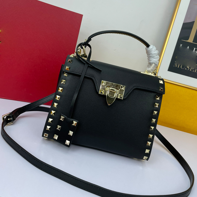 Rivet Totes Bag Women designer Handbags Genuine Leather Shoulder Bags Large Capacity Crossbody Bag Removable Strap Fashion Letter Interior Compartment Zip Pocket, Pink
Rivet Totes Bag Women designer Handbags Genuine Leather Shoulder Bags Large Capacity Crossbody Bag Removable Strap Fashion Letter Interior Compartment Zip Pocket, Pink