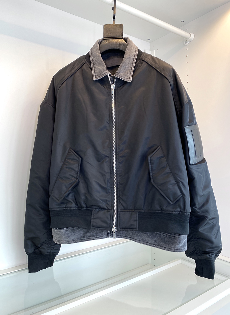 Autumn new men's baseball jacket design cotton jacket light luxury brand splicing denim inner layer trend coat, Black
Autumn new men's baseball jacket design cotton jacket light luxury brand splicing denim inner layer trend coat, Black