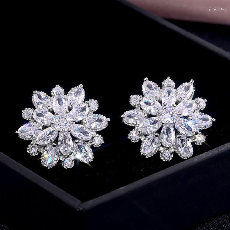 Stud Earrings Luxury Sunflower Double Ladies Fashion Snowflake Accessories Holiday Birthday Anniversary Gift
Stud Earrings Luxury Sunflower Double Ladies Fashion Snowflake Accessories Holiday Birthday Anniversary Gift