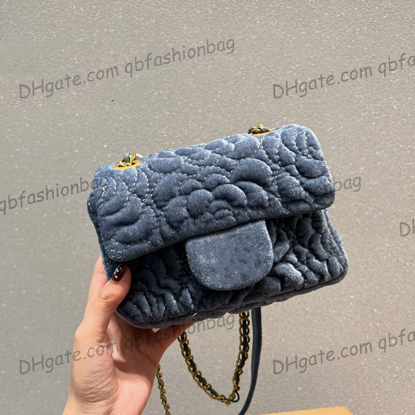 F/W Autumn France Womens Vintage Sasanqua Bags Classic Mini Flap Square Velvet Clutch Famous Designer Matelasse Crossbody Shoulder Flower Charms Handbags 18CM, Box
F/W Autumn France Womens Vintage Sasanqua Bags Classic Mini Flap Square Velvet Clutch Famous Designer Matelasse Crossbody Shoulder Flower Charms Handbags 18CM, Box