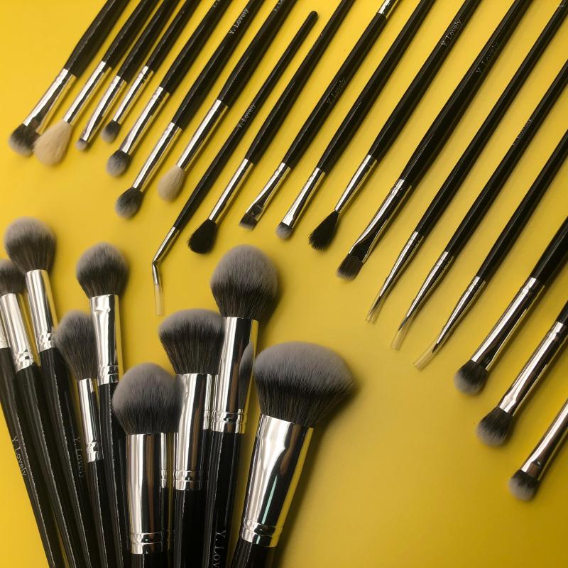 YLovely Black Makeup Brushes Set Eye Face Cosmetic Foundation Powder Blush Eyeshadow Blending Make Up Brush Beauty Tool
YLovely Black Makeup Brushes Set Eye Face Cosmetic Foundation Powder Blush Eyeshadow Blending Make Up Brush Beauty Tool