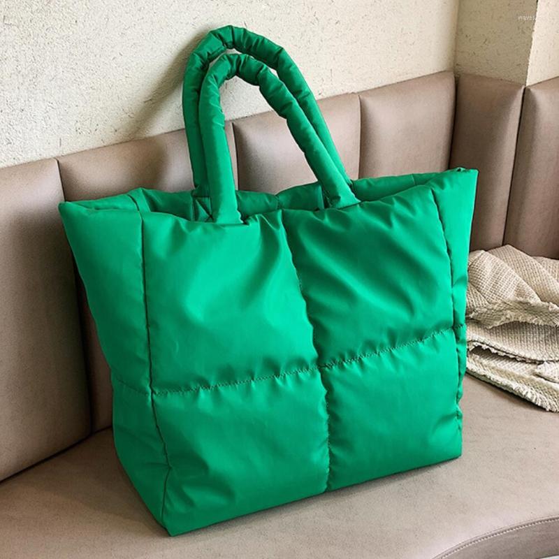 Evening Bags Lattice Large Tote Bag Green Armpit 2022 Winter High-quality Nylon Women's Designer Handbag Shoulder
Evening Bags Lattice Large Tote Bag Green Armpit 2022 Winter High-quality Nylon Women's Designer Handbag Shoulder