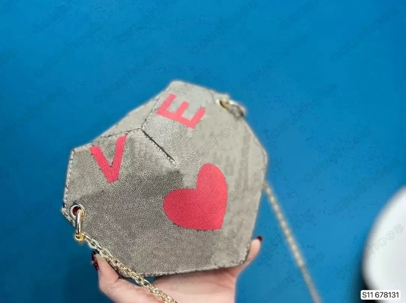 Ophidia Love Heart Chains Bag Leather Mini Desinger Women Valentines Day Limited Heart-shaped Handbag Messenger Shoulder Crossbody Bags Leather Totes Purse 678131, Red
Ophidia Love Heart Chains Bag Leather Mini Desinger Women Valentines Day Limited Heart-shaped Handbag Messenger Shoulder Crossbody Bags Leather Totes Purse 678131, Red