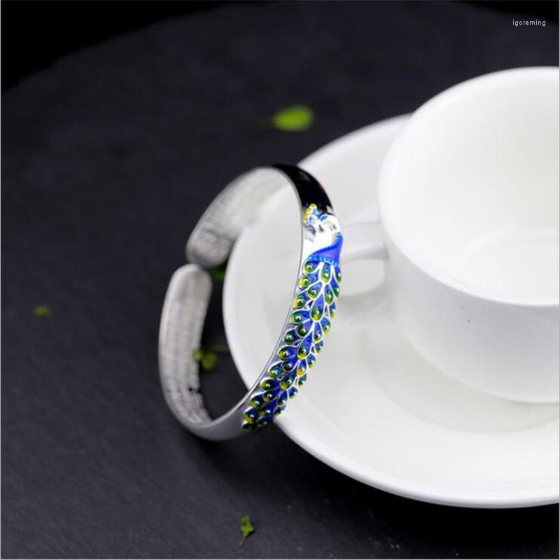 Bangle Exquisite Crystal Peacock Epoxy Temperament Bracelets Silver Plated Jewelry Six-word Mantra Opening Bangles SB204
Bangle Exquisite Crystal Peacock Epoxy Temperament Bracelets Silver Plated Jewelry Six-word Mantra Opening Bangles SB204