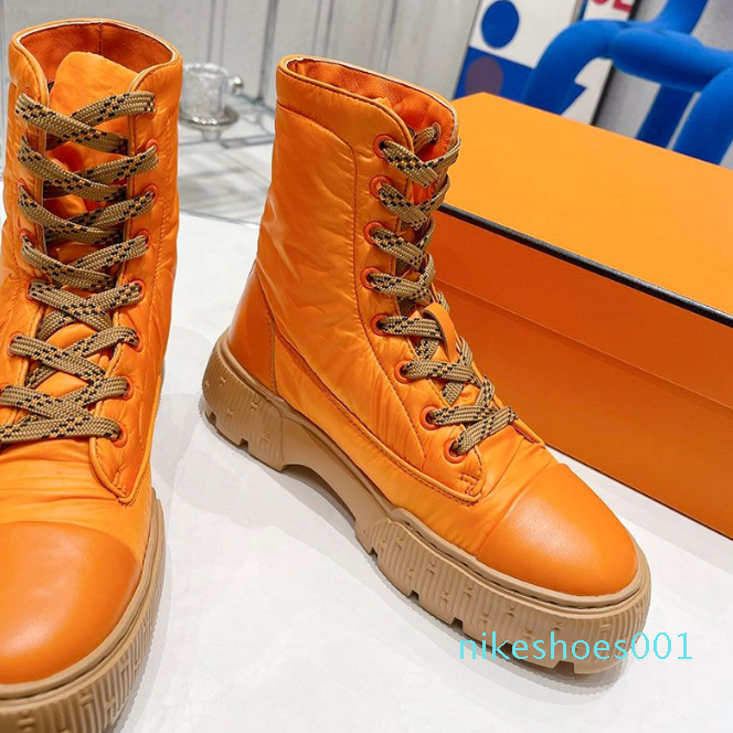 2022 boots lace-up Round toes Martin Boot Contrast stitching snow Down booties for women luxury designers shoes factory Footwear, Black
2022 boots lace-up Round toes Martin Boot Contrast stitching snow Down booties for women luxury designers shoes factory Footwear, Black