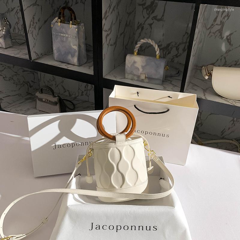 Waist Bags COY JACOPONNUS Leather Hand Bucket Bag Niche Design High-end Crossbody Handbag, Beige
Waist Bags COY JACOPONNUS Leather Hand Bucket Bag Niche Design High-end Crossbody Handbag, Beige