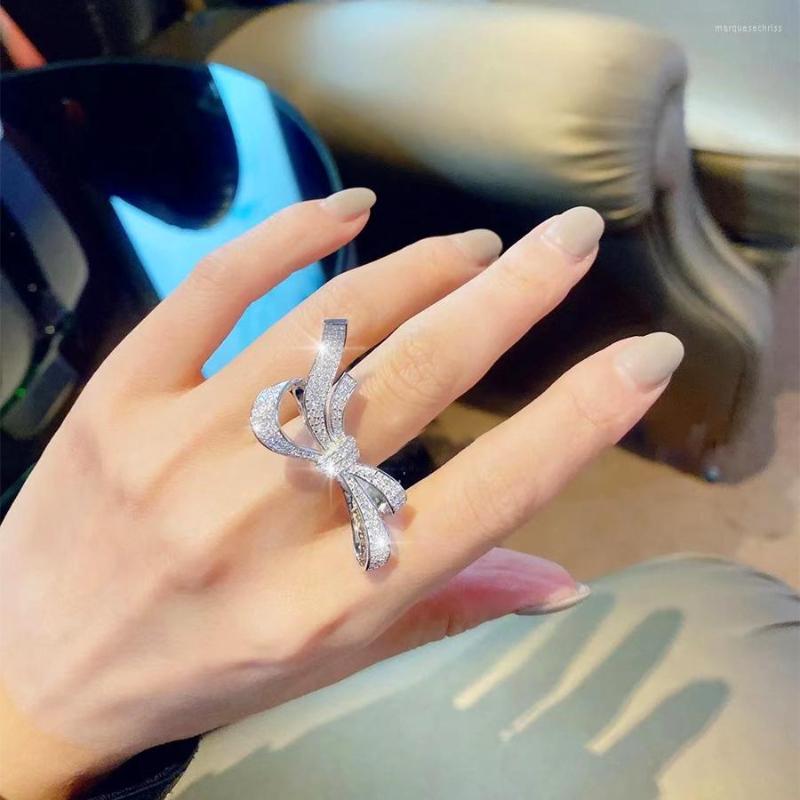 Wedding Rings Luxury Fashion Personality Bow Engagement For Women Zircon Jewelry Prom Party Holiday Gift Adjustable Size Accessories
Wedding Rings Luxury Fashion Personality Bow Engagement For Women Zircon Jewelry Prom Party Holiday Gift Adjustable Size Accessories