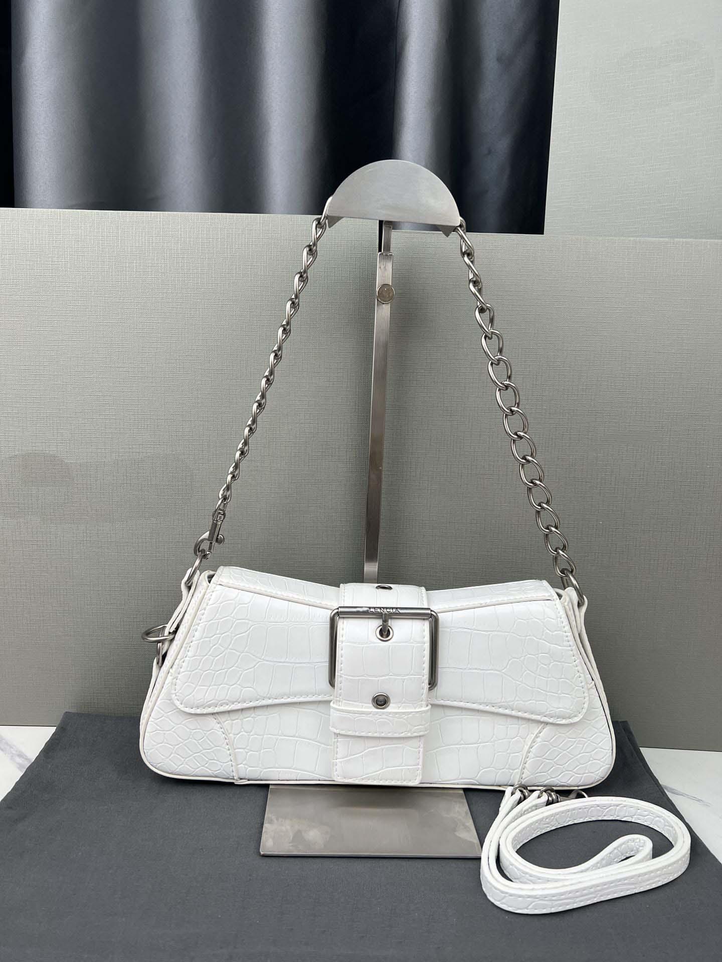 Designer Lindsay Small Shoulder Bag With Strap CROCODILE EMBOSSED Silver Pleated Black Curved Flap Adjustable Decorative Buckle Belt Luxury Axillary bags, Pink
Designer Lindsay Small Shoulder Bag With Strap CROCODILE EMBOSSED Silver Pleated Black Curved Flap Adjustable Decorative Buckle Belt Luxury Axillary bags, Pink