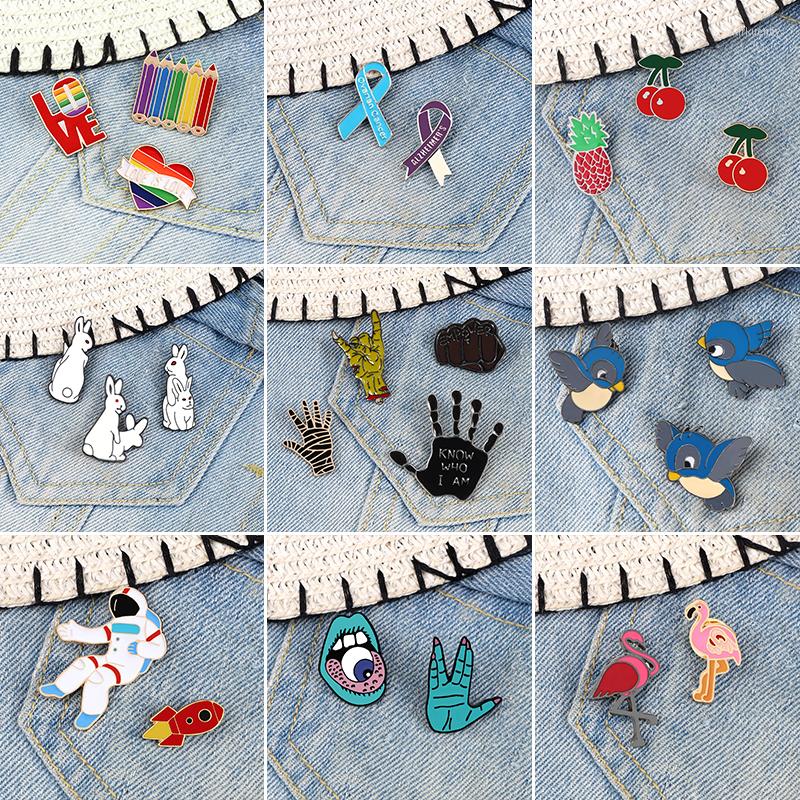 Brooches 2-4Pcs/Set Lapel Pins Devil's Claw Gesture LOVE Rainbow Enamel Fledgling Bird Animal Badge Hat Jewelry Gift For Friends
Brooches 2-4Pcs/Set Lapel Pins Devil's Claw Gesture LOVE Rainbow Enamel Fledgling Bird Animal Badge Hat Jewelry Gift For Friends
