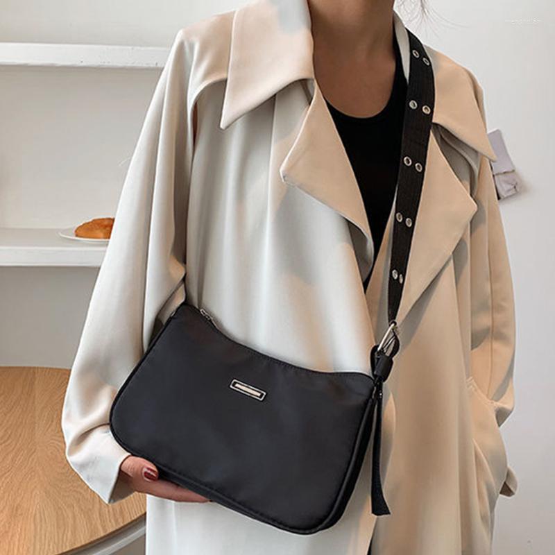 Evening Bags Simple Solid Color Shoulder Bag Waterproof Crossbody Wide Strap Messenger Shopping Armpit Lady Purse Bolsa, Black no backzipper
Evening Bags Simple Solid Color Shoulder Bag Waterproof Crossbody Wide Strap Messenger Shopping Armpit Lady Purse Bolsa, Black no backzipper