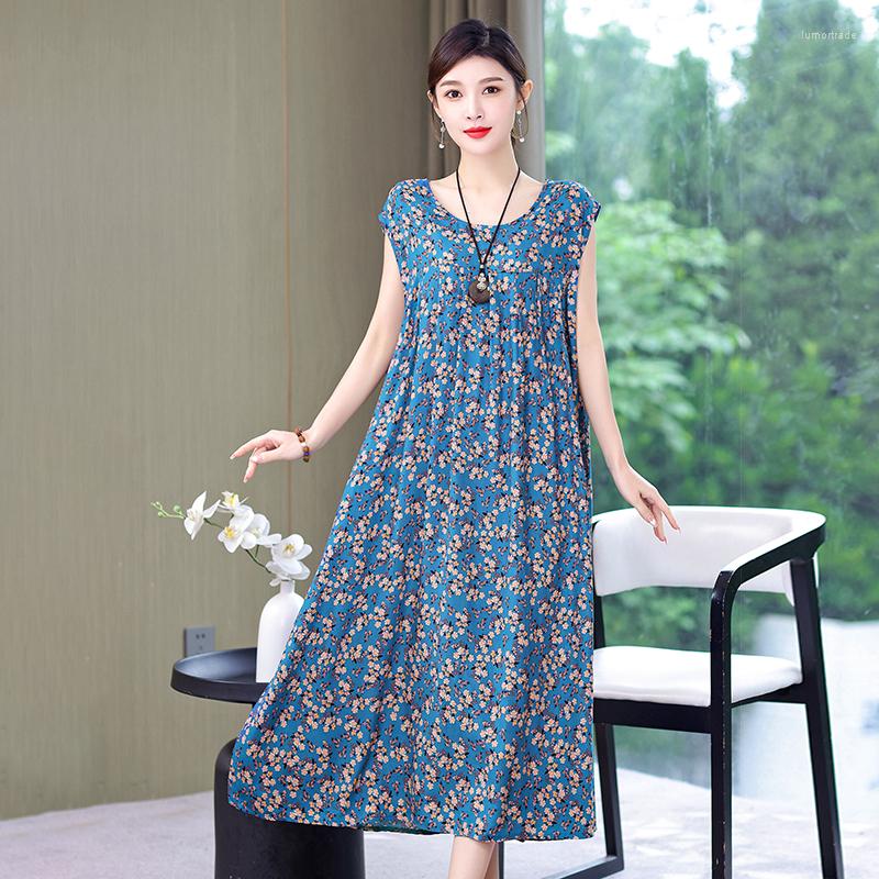 Casual Dresses Summer Vintage Floral Dress Woman Clothes Loose Sleeveless Elegant Long 2022 Middle-aged Women's Sundresses, Blue
Casual Dresses Summer Vintage Floral Dress Woman Clothes Loose Sleeveless Elegant Long 2022 Middle-aged Women's Sundresses, Blue