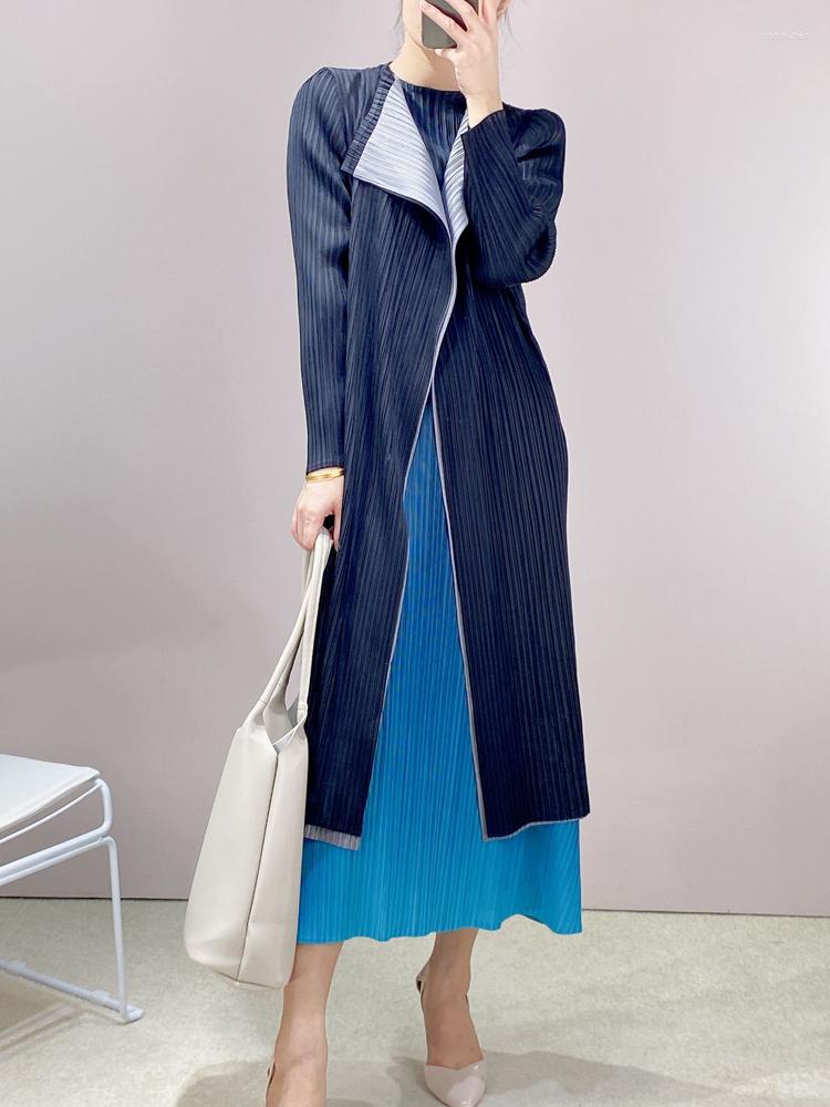 Women's Trench Coats Changpleat 2022 Autumn Miyak Pleated Women Coat Fashion Solid Long Sleeve Female Tide, Black
Women's Trench Coats Changpleat 2022 Autumn Miyak Pleated Women Coat Fashion Solid Long Sleeve Female Tide, Black