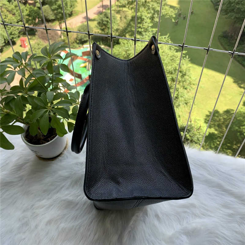 Luxurys Designers Bags Womens Handbags Purse Flower Tote Bag Ladies Casual Tote PVC Leather Shoulder Bags Female Big Purse Handbag, 17
Luxurys Designers Bags Womens Handbags Purse Flower Tote Bag Ladies Casual Tote PVC Leather Shoulder Bags Female Big Purse Handbag, 17