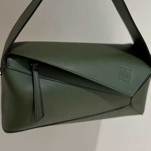 M05R Handbag Women Leather Saddle Lovewes Messenger Fashion Lightweight Bags Tote Designer Crossbody Female Purses Party Shopping Vacation Shoulder Bags, Avocado green
M05R Handbag Women Leather Saddle Lovewes Messenger Fashion Lightweight Bags Tote Designer Crossbody Female Purses Party Shopping Vacation Shoulder Bags, Avocado green