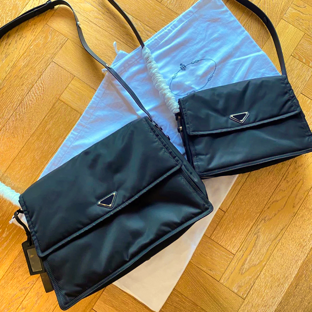 Luxurys Designer Recycled Nylon men bags small Wallets pochette prd tramp postman large womens Cini shoulder tote computer crossbody Hobo messenger mens bag laptop, Black
Luxurys Designer Recycled Nylon men bags small Wallets pochette prd tramp postman large womens Cini shoulder tote computer crossbody Hobo messenger mens bag laptop, Black