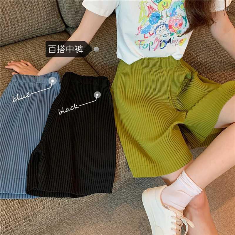 Women' Shorts Women' 2022 Pleated Solid Color Short Trouser Women Summer High Waist Loose Casual Sports Wide Leg Pants Pantalones, Black
Women' Shorts Women' 2022 Pleated Solid Color Short Trouser Women Summer High Waist Loose Casual Sports Wide Leg Pants Pantalones, Black
