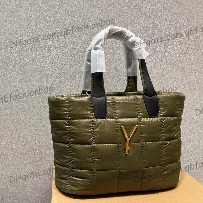 Womens Cotton Padded Clothes Tote Bags Large Capacity Outdoor Shopping Travel Holiday Casual Versatil Handbags With Long stap Crossbody Luggage 33X23CM, Box
Womens Cotton Padded Clothes Tote Bags Large Capacity Outdoor Shopping Travel Holiday Casual Versatil Handbags With Long stap Crossbody Luggage 33X23CM, Box
