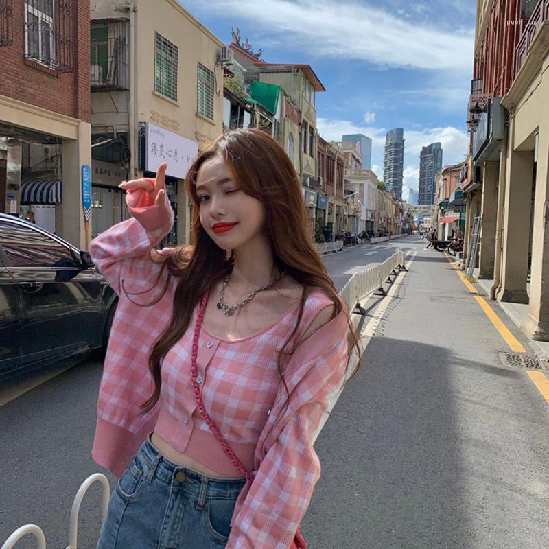 Women' Sweaters Autumn Female Knitted Coat Y2K Long Sleeve Pink Sweet Plaid Short Cardigan For Women Button Up Korean Fashion Mujer
Women' Sweaters Autumn Female Knitted Coat Y2K Long Sleeve Pink Sweet Plaid Short Cardigan For Women Button Up Korean Fashion Mujer