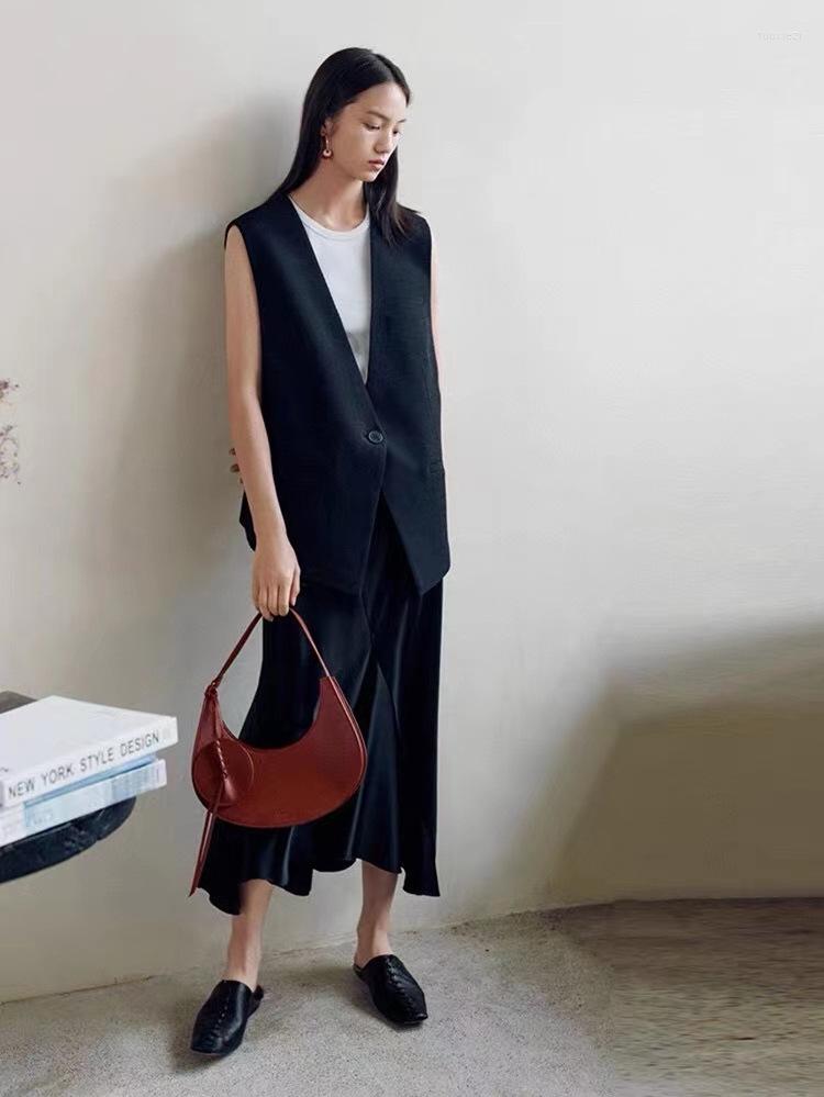 Women' Vests One Button Vest Women' Fashion Worsted Wool Black Sleeveless Jacket 2022 Autumn Winter
Women' Vests One Button Vest Women' Fashion Worsted Wool Black Sleeveless Jacket 2022 Autumn Winter