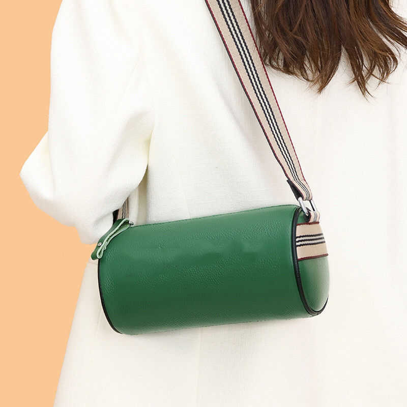 designer lehanc bags Genuine leather cylinder for women 2022 new net red cylindrical grade ingle shoulder meenger handbag spring and ummer, Black
designer lehanc bags Genuine leather cylinder for women 2022 new net red cylindrical grade ingle shoulder meenger handbag spring and ummer, Black
