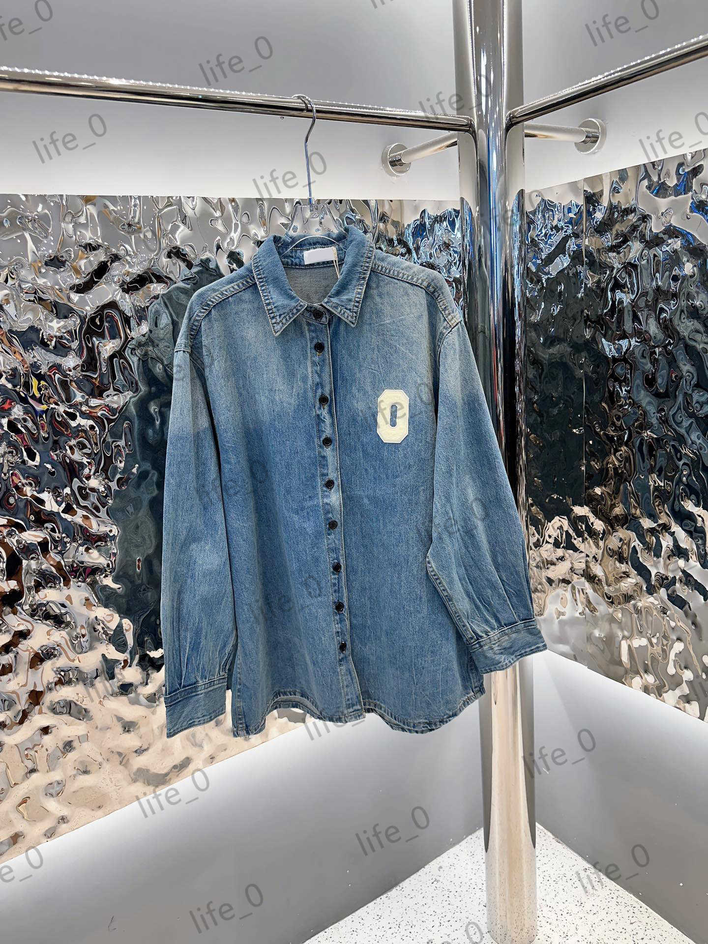 Fashion Brand Womens Jackets Front Letter Logo Gradient Outerwear Tops Regular Denim Coats Designer Casual Joker Jacket Women
Fashion Brand Womens Jackets Front Letter Logo Gradient Outerwear Tops Regular Denim Coats Designer Casual Joker Jacket Women