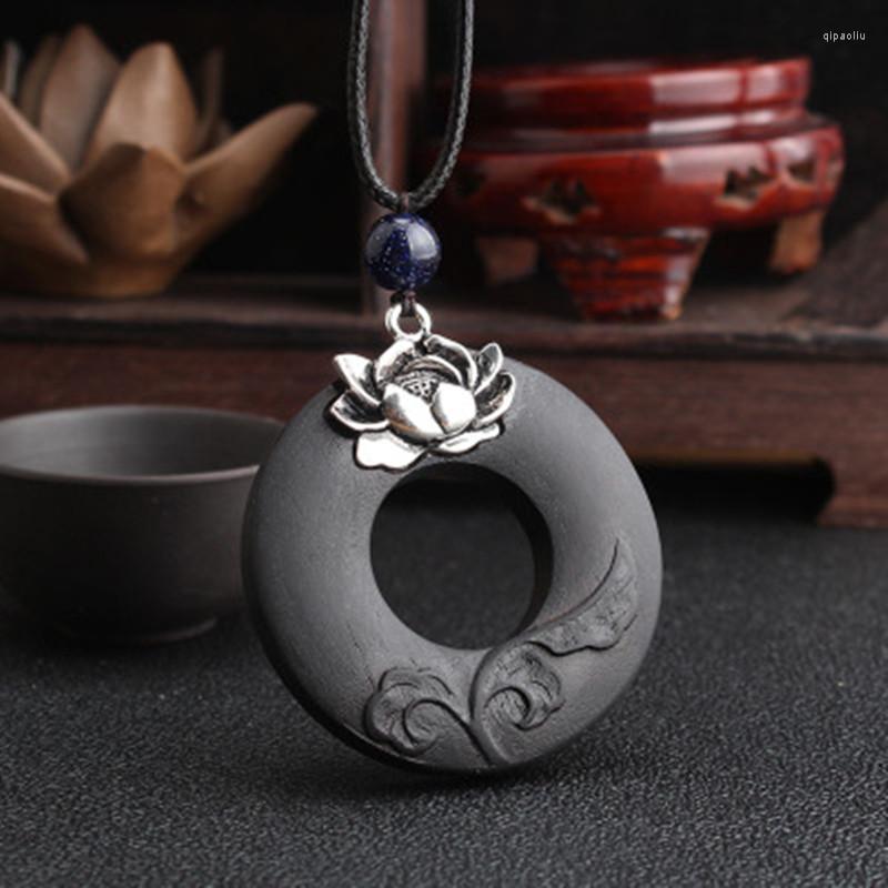 Pendant Necklaces Wooden Ebony Carved Sandalwood Necklace Sweater Adjustable Chain Handmade Vintage Pattern Wood Women Men
Pendant Necklaces Wooden Ebony Carved Sandalwood Necklace Sweater Adjustable Chain Handmade Vintage Pattern Wood Women Men