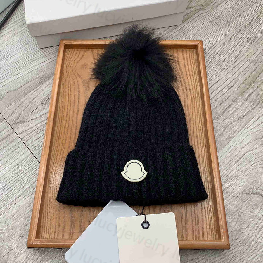 Luxury Knitted Hat Fashion Beanie Cap for Man Woman Classic Skull Caps 9 Color Hats, C1
Luxury Knitted Hat Fashion Beanie Cap for Man Woman Classic Skull Caps 9 Color Hats, C1