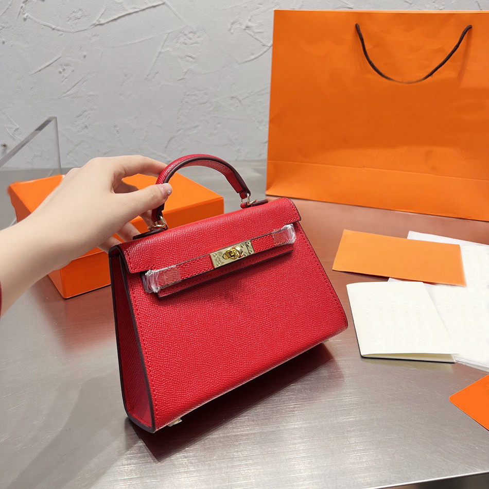Designer tote bag shopping handbag women luxury shoulder crossbody bags purse 20 25cm gold/silver hardware real leather messenger bags, Red
Designer tote bag shopping handbag women luxury shoulder crossbody bags purse 20 25cm gold/silver hardware real leather messenger bags, Red
