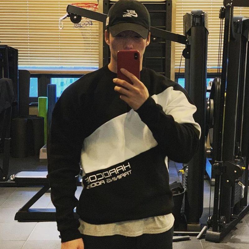 Men's T Shirts Autumn Casual Long Sleeve T-shirt Men Gym Fitness Workout Loose Cotton Tees Male Fashion Patchwork Sport Training Clothing, Blue
Men's T Shirts Autumn Casual Long Sleeve T-shirt Men Gym Fitness Workout Loose Cotton Tees Male Fashion Patchwork Sport Training Clothing, Blue