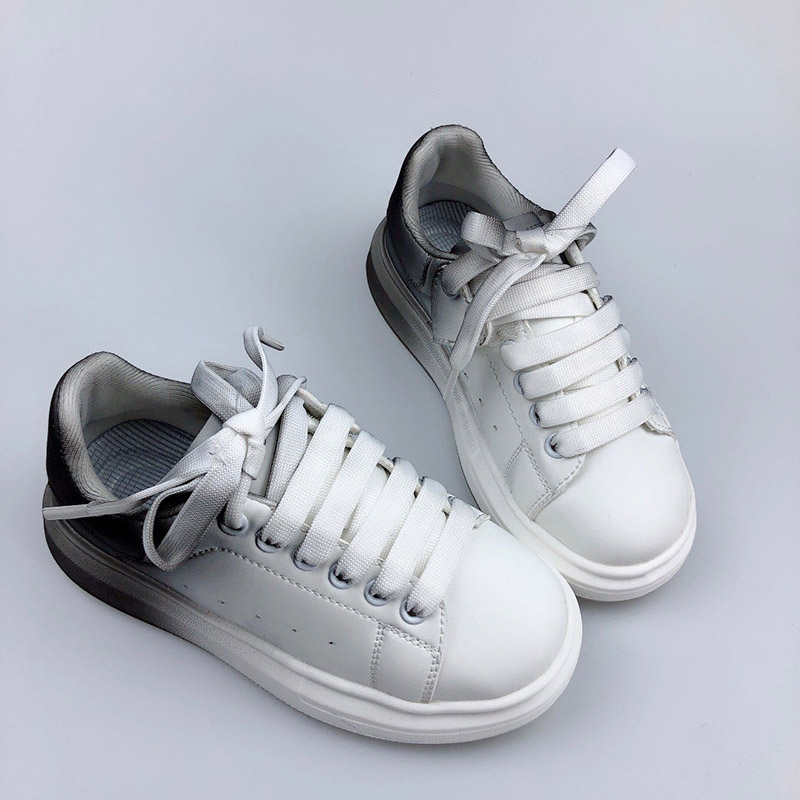 Cut Low Classic Casual Sneaker Gradient Sport Shoes Fashion Skate designer Trainer Children Boy Girl Kids size26-35, 001
Cut Low Classic Casual Sneaker Gradient Sport Shoes Fashion Skate designer Trainer Children Boy Girl Kids size26-35, 001