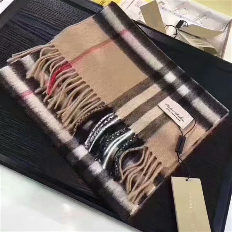 Scarves Winter Luxury Cashmere Scarf Men Women High End Designer Classic Oversized Big Letter pattern Pashmina shawl neckerchiefs New Gift Long Wraps
Scarves Winter Luxury Cashmere Scarf Men Women High End Designer Classic Oversized Big Letter pattern Pashmina shawl neckerchiefs New Gift Long Wraps