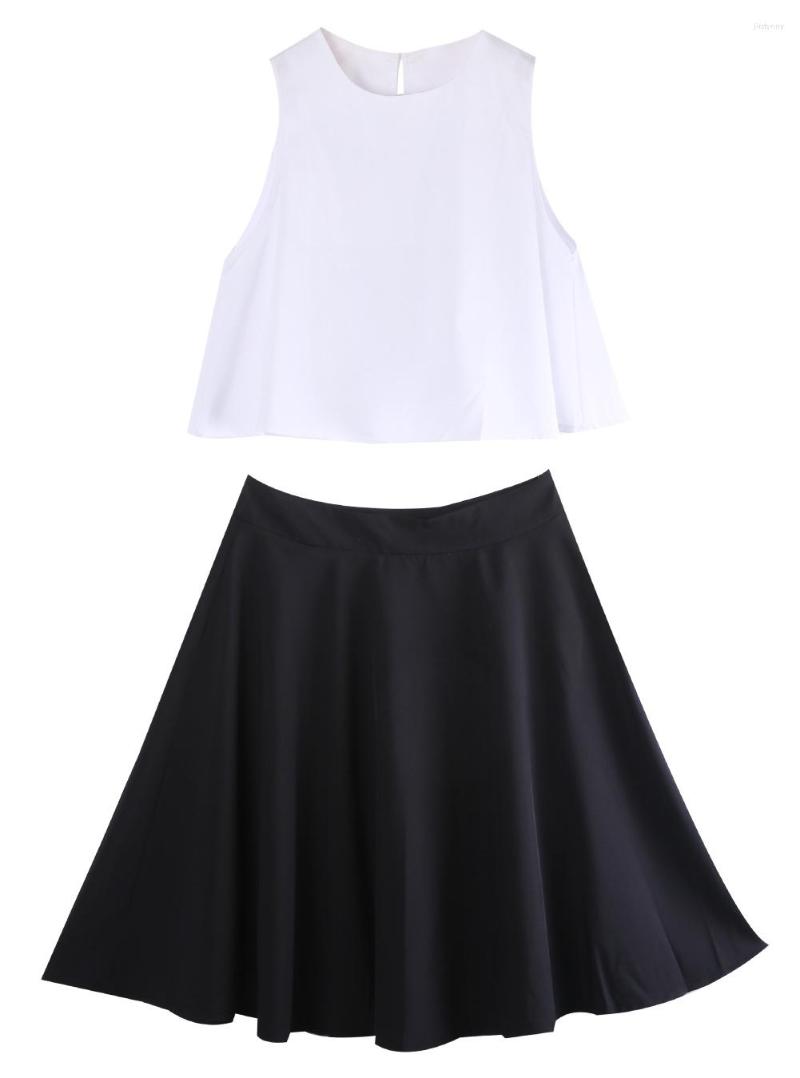 Work Dresses 2022 Sexy Vintage Women White Crop Top And Black Mini Skirt Lady Clothing Set Party
Work Dresses 2022 Sexy Vintage Women White Crop Top And Black Mini Skirt Lady Clothing Set Party