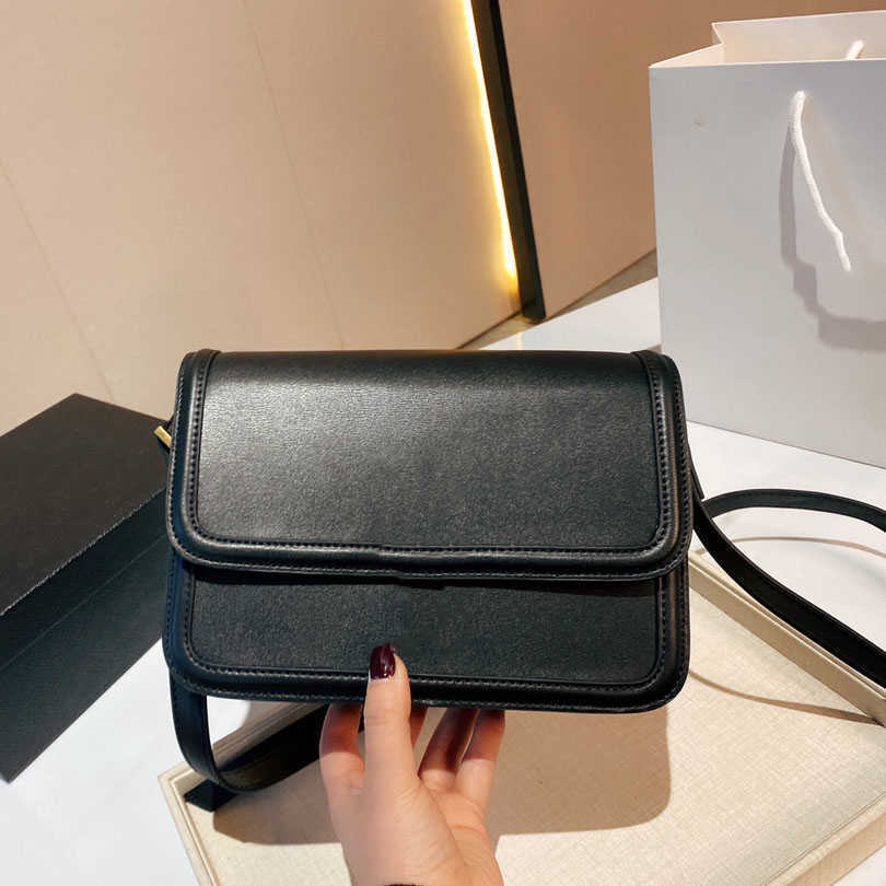 Evening Bags 2022 designer fine toothpick pattern tofu bag box small square bag one shoulder messenger orga, Gold buckle
Evening Bags 2022 designer fine toothpick pattern tofu bag box small square bag one shoulder messenger orga, Gold buckle