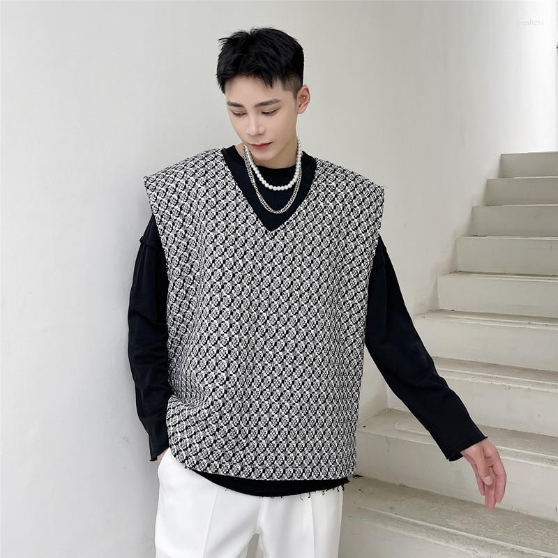 Men's Vests V-neck Pullover Woven Vest Men Vintage Fashion Sleeveless Jacket Waistcoat Man Korean Streetwear Chic Coat, 6161 black
Men's Vests V-neck Pullover Woven Vest Men Vintage Fashion Sleeveless Jacket Waistcoat Man Korean Streetwear Chic Coat, 6161 black