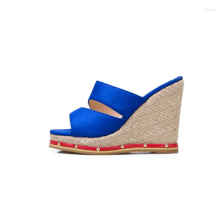 Sandals Slippers Women's Thick Bottom Slope Heel Cool 2022 Shoes Slotted High Heels Foreign Trade Large 40 / 48, Blue
Sandals Slippers Women's Thick Bottom Slope Heel Cool 2022 Shoes Slotted High Heels Foreign Trade Large 40 / 48, Blue